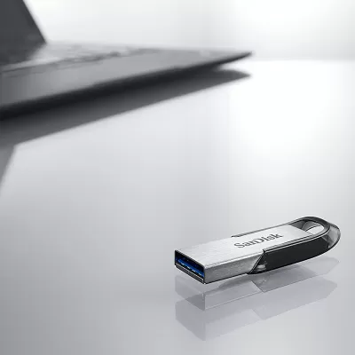 فلش مموری سن دیسک Ultra Flair ظرفیت 32 گیگابایت SanDisk 32GB